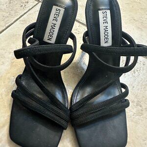 Steve Madden Black strappy heels Size 6